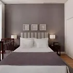 Grape Harbor Prata Aparthotel 4*